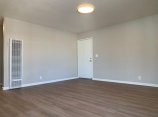 871 Burbank Dr APT 4, Santa Clara, CA 95051