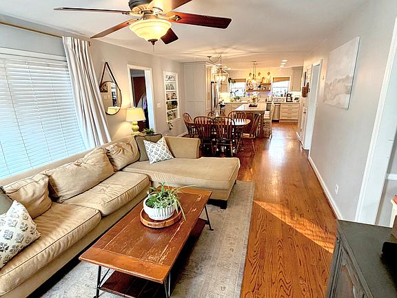 5th image of 275 Sequoia Dr