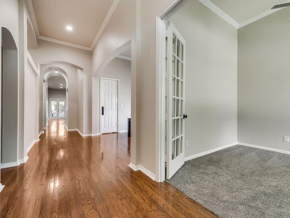 5th image of 4429 Courtney Ln