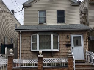 5415 68th St, Maspeth, NY 11378