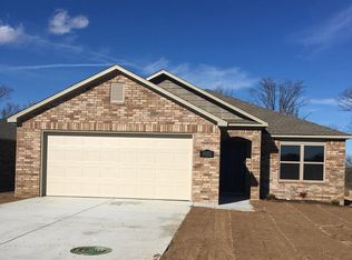 4372 Augustine Dr, Springdale, AR 72762