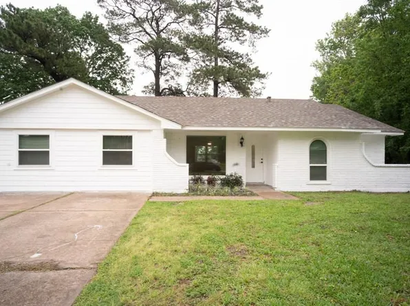 10302 Woodwick St, Houston, TX 77016