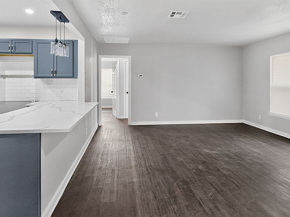 5th image of 219 LEONIDAS DR