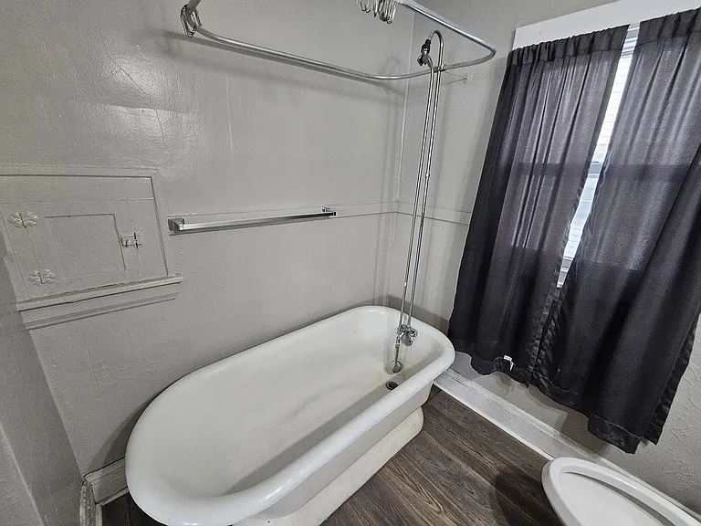 414 E 146th St #1 — Photo 14