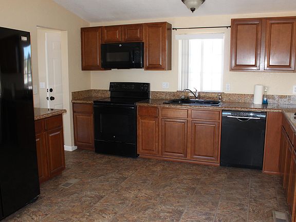 Kitchen-dishwasher, stove, microwave, fridge, granite counters