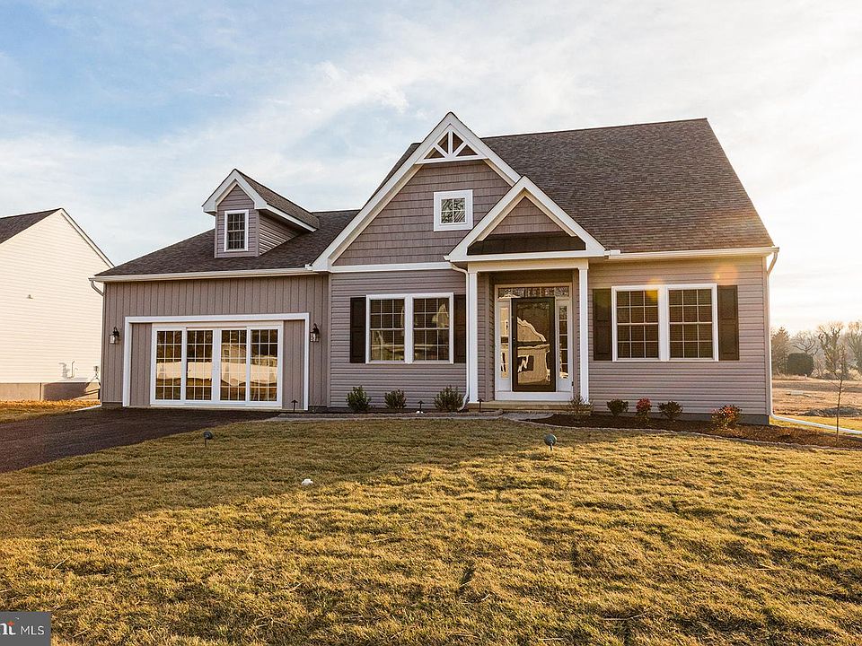 2nd image of 112 Lincolnshire St Lot 150