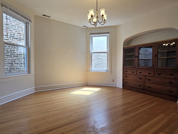 5th image of 4236 N Wolcott Ave #2