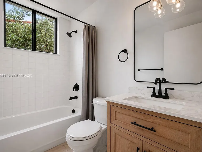 21378 Marina Cove Cir #11-B — Photo 23