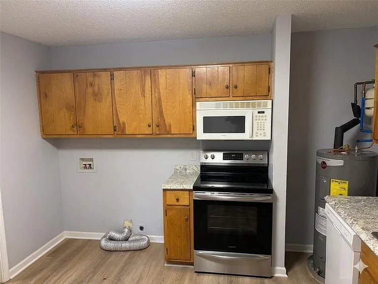 95 Bruce St #B — Photo 5