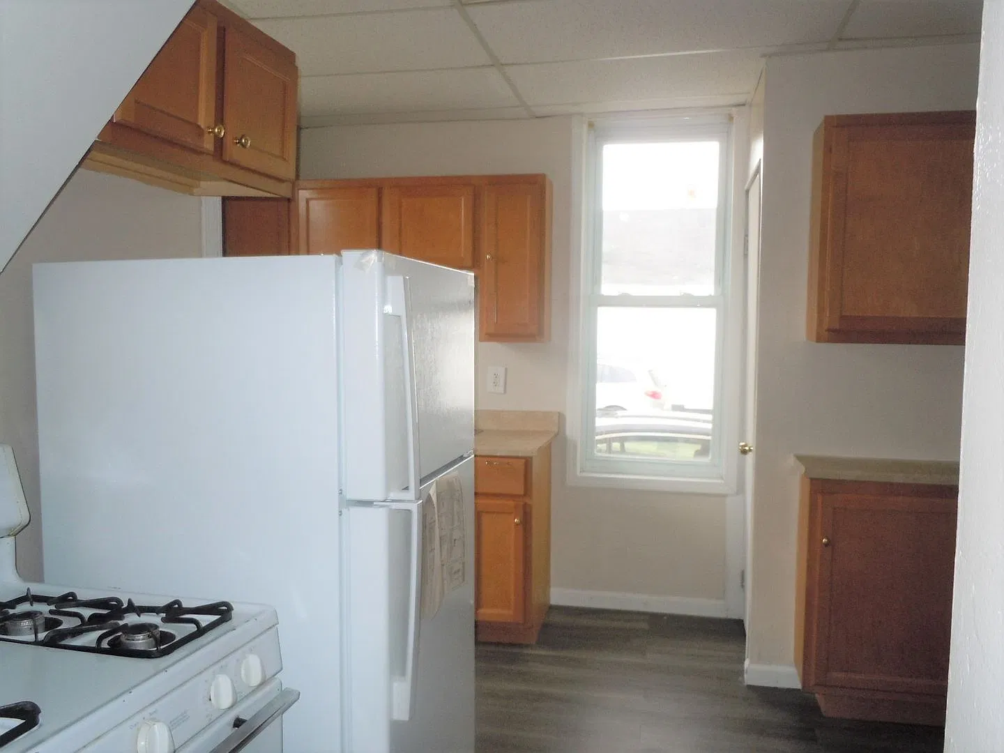 2 Plus Bedroom 2 Bath Home with Washer/Dryer Hookups and Basement! — Photo 3