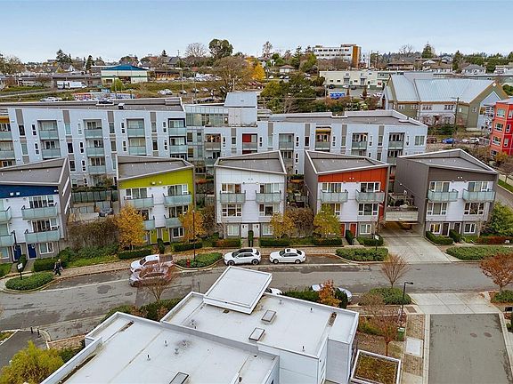 3rd image of 770 Central Spur Rd #106