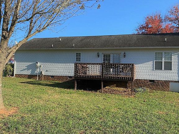 Back view with deck
