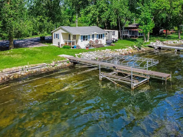 14392 Baywater Rd, Paynesville, MN 56362