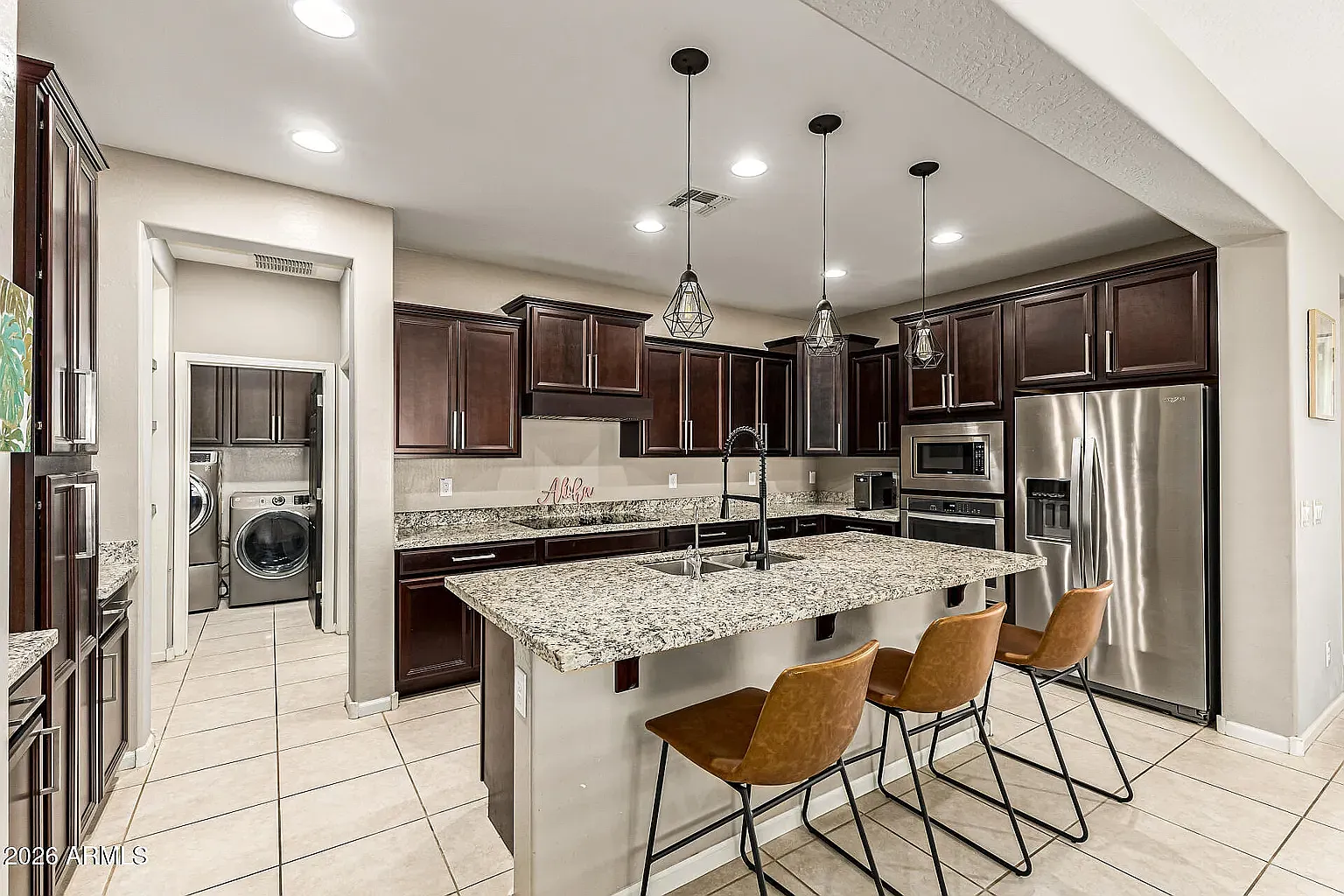 4 bed, 1907 sqft, $2,450 — Photo 4