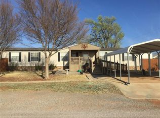 409 S 9th St, Cheyenne, OK 73628