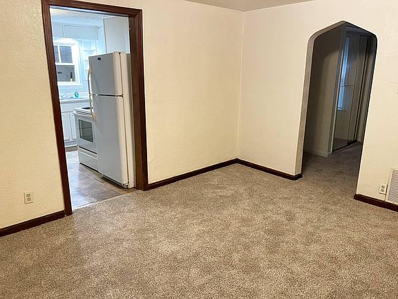5th image of 3207 W 42nd Ave