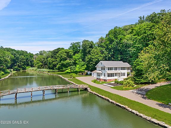 3rd image of 31 Meadow Wood Dr