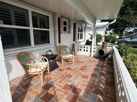 3rd image of 2089 SW 13th Avenue
