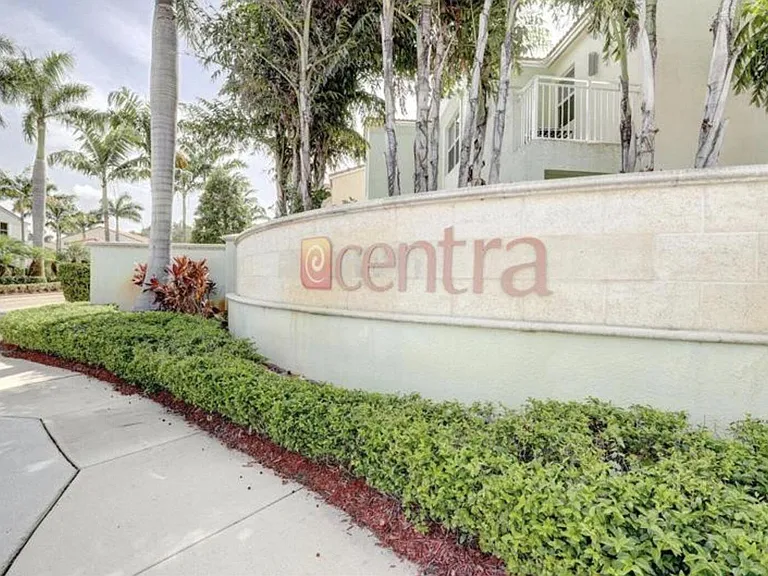 1485 NW 48th Dr — Photo 31