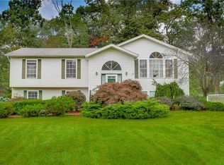302 Quaker Rd, Pomona, NY 10970