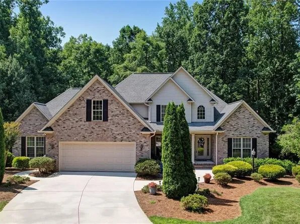 103 E Stonebury Ct, Reidsville, NC 27320