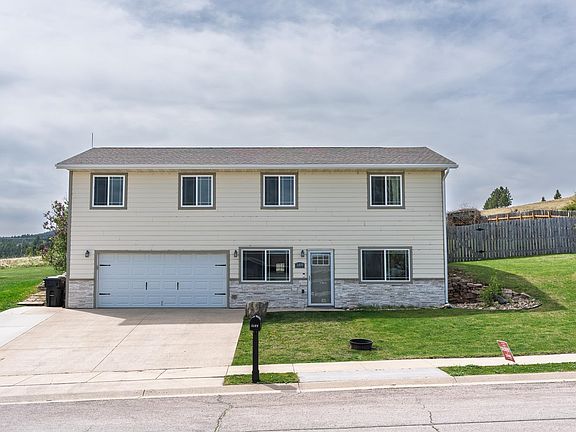 3rd image of 3409 Roughlock Ln