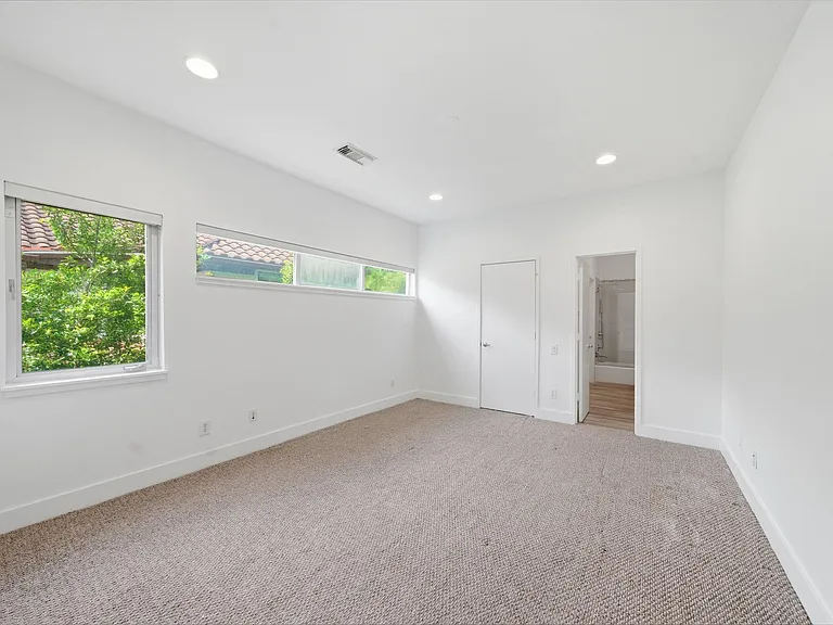 7002 Newcastle St — Photo 19