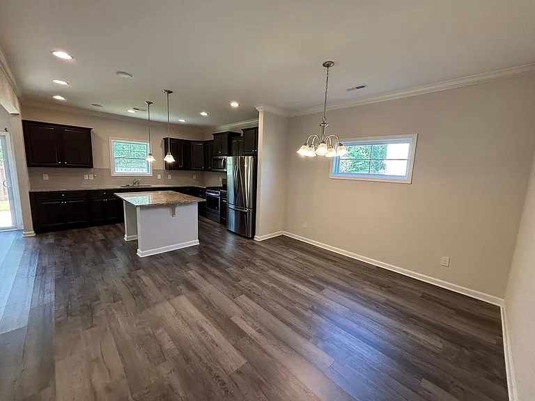 377 Baymont Dr — Photo 8