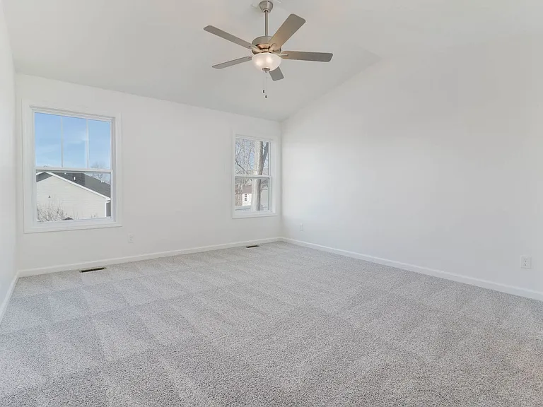 2503 Treeline Dr — Photo 13