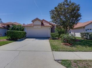 1083 Dartford Dr, Tarpon Springs, FL 34688