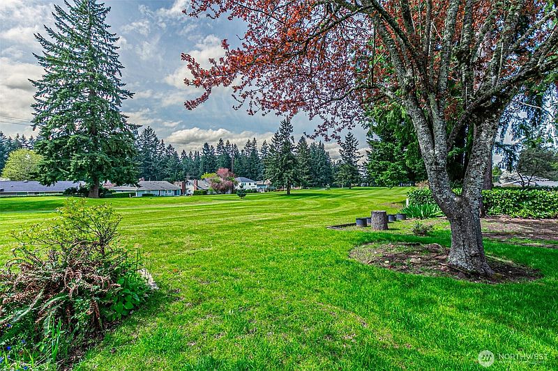 4th image of 14229 SE 165th Place