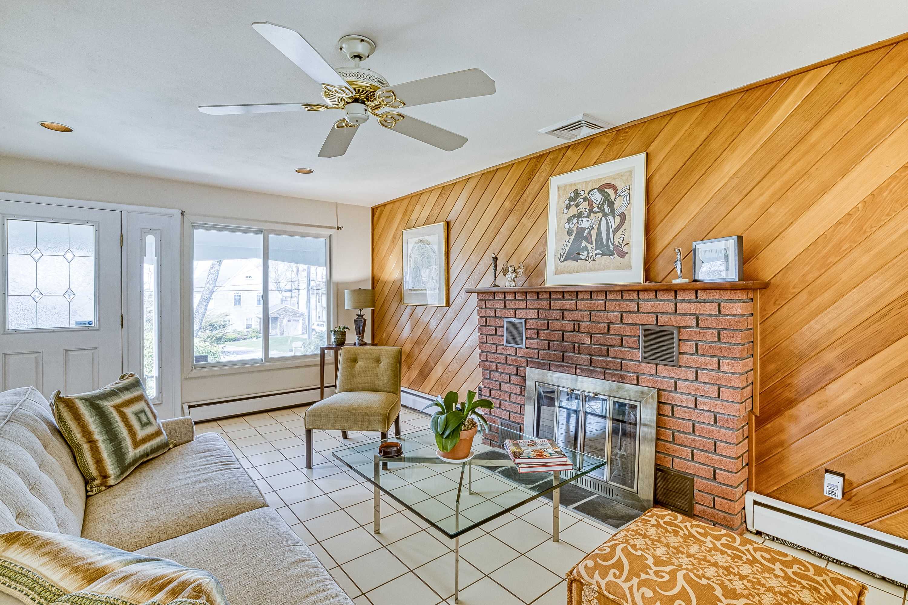 98 Lake Dr, Southampton, NY 11968 Out East