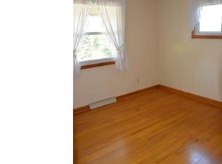 1726 Evergreen Park Dr, Coshocton, OH