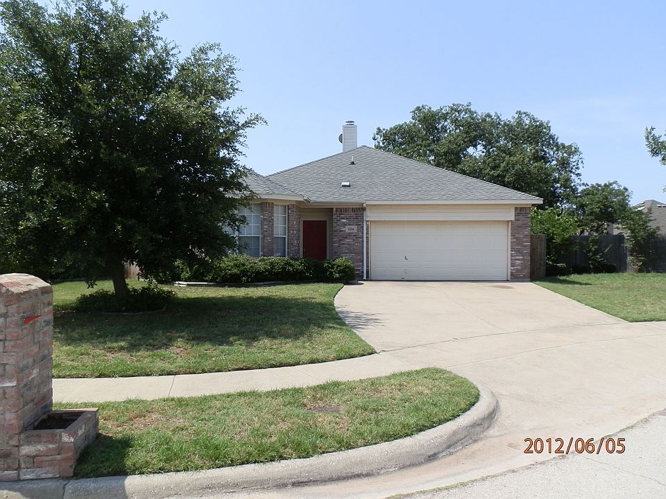 1st image of 2204 Wildwood Ln
