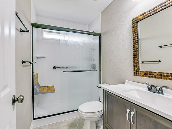 5th image of 3720 Sandy Brook Dr