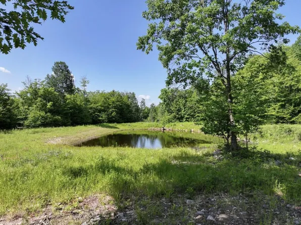 100 Strackville Road, Peru, NY 12972