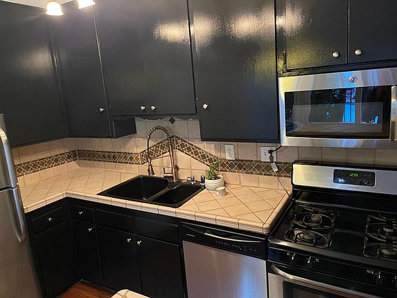 5th image of 9211 National Blvd APT 6