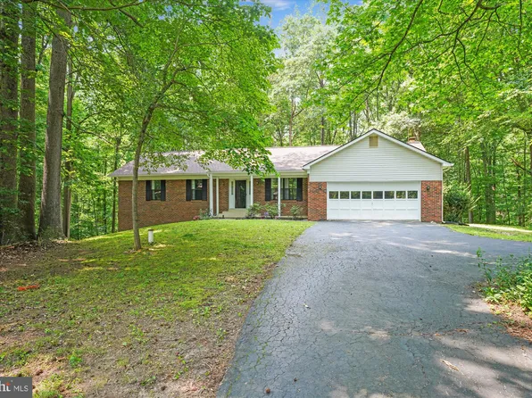 6308 Brookeview Ct, Chesapeake Beach, MD 20732