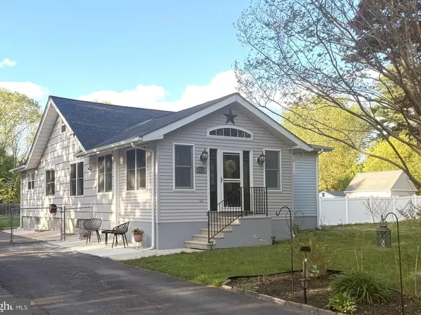 1786 Washington Ave, Vineland, NJ 08361