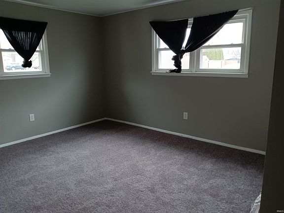 5th image of 1104 S Jersey St