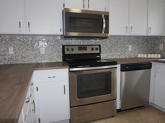 2nd image of 4916 E Yukon St