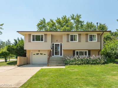 1701 Hartmann Dr, Schaumburg, IL, 60193