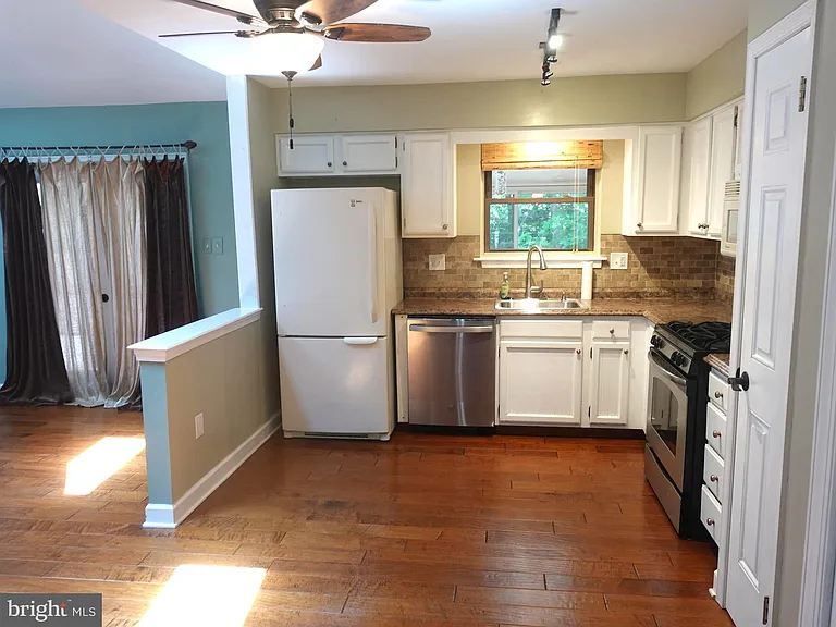 75 Peregrine Dr — Photo 6