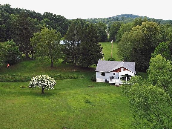 3rd image of 46 Caitlin Dr #910-W