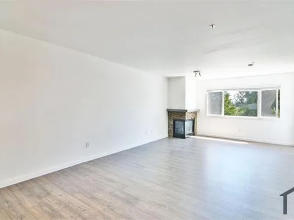 7405 Beverly Ln APT 202, Everett, WA 98203