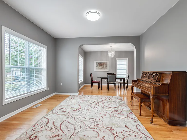 610 Park York Ln — Photo 7
