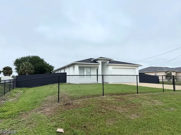 3006 40th St SW, Lehigh Acres, FL 33976