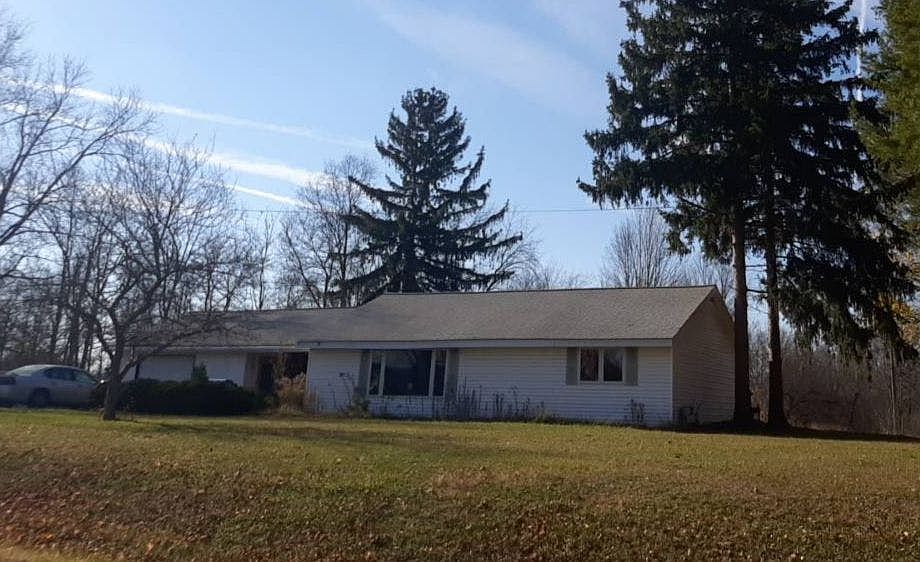 704 S Norton St, Corunna, MI 48817 Zillow