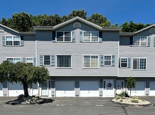 Waters Edge Condos, Ludlow, MA 01056