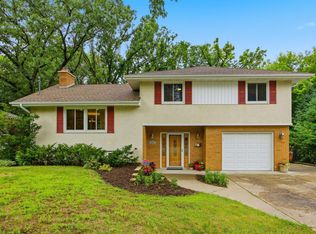 3121 W 84th St, Bloomington, MN 55431